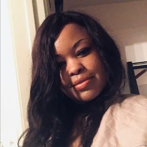 Meet your Posher, Loice